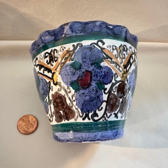 Vintage Hand Painted Pot - Picture 6 of 6